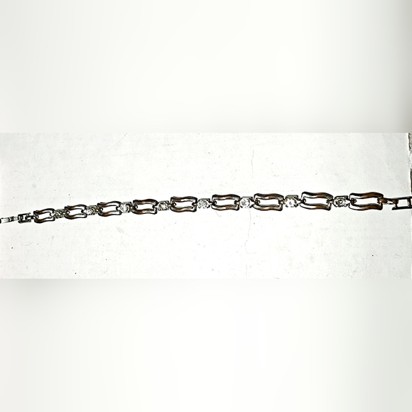 Vintage S link 8in silver bracelet with clear stones throughout, some tarnish - Picture 5 of 7